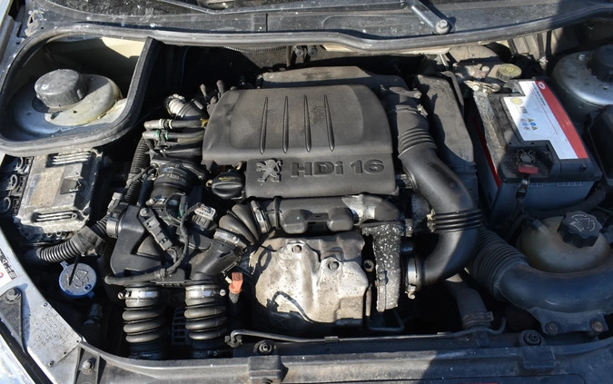 Peugeot 206 CC cena 6500 przebieg: 211059, rok produkcji 2005 z Zwoleń małe 352